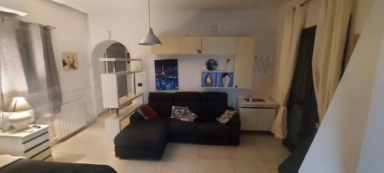 Appartamento Suite Deluxe Climatiz Cucina Giardino Wifi Smart Tv Amazon Prime Video Inclusi Aci Bonaccorsi Exterior foto